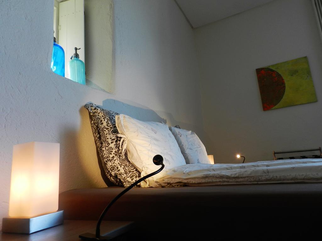 Blue Wall Bnb Gebenstorf Exterior foto